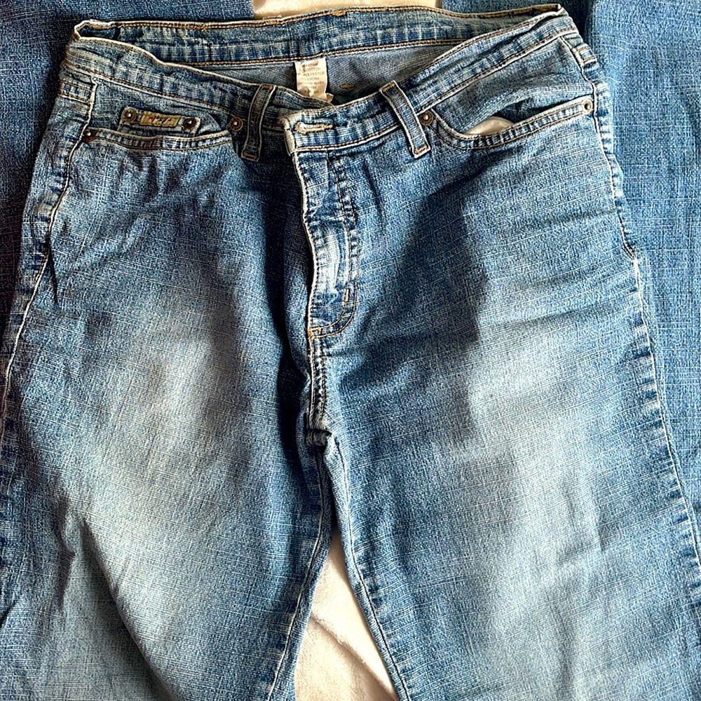 Picasso jeans size 9